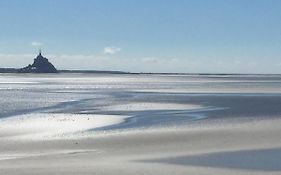 Chambre A Proximite De La Baie Du Mont Saint Michel Avranches